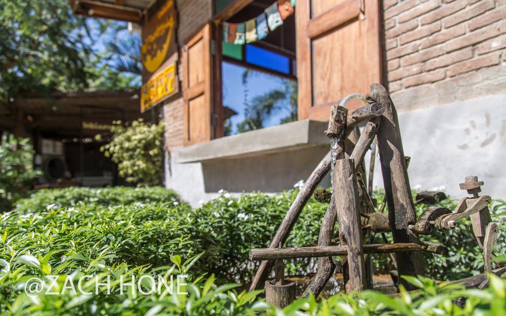 Pai Country Hut Hotel Exterior photo