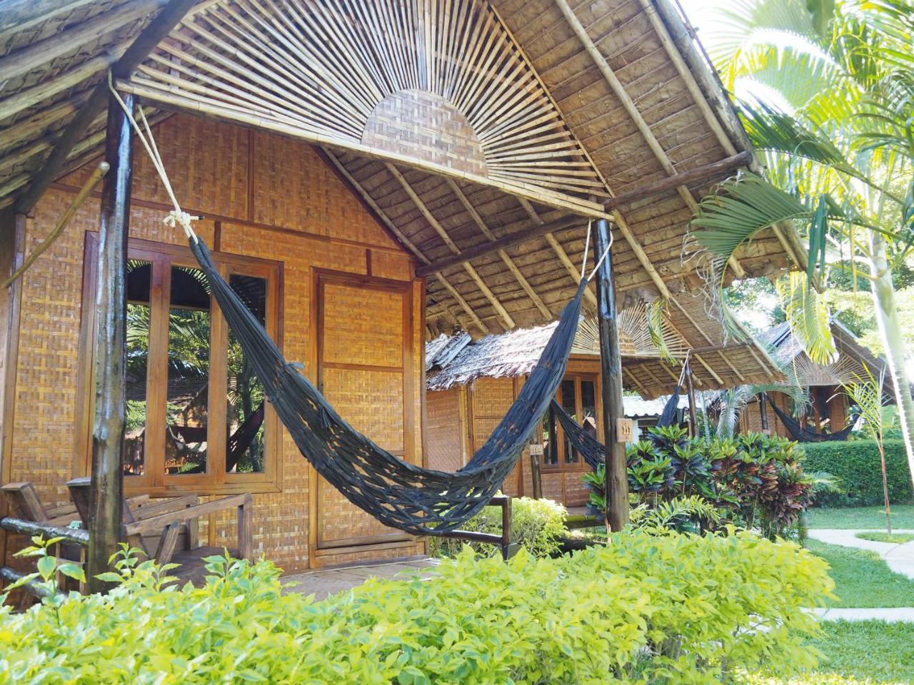 Pai Country Hut Hotel Exterior photo