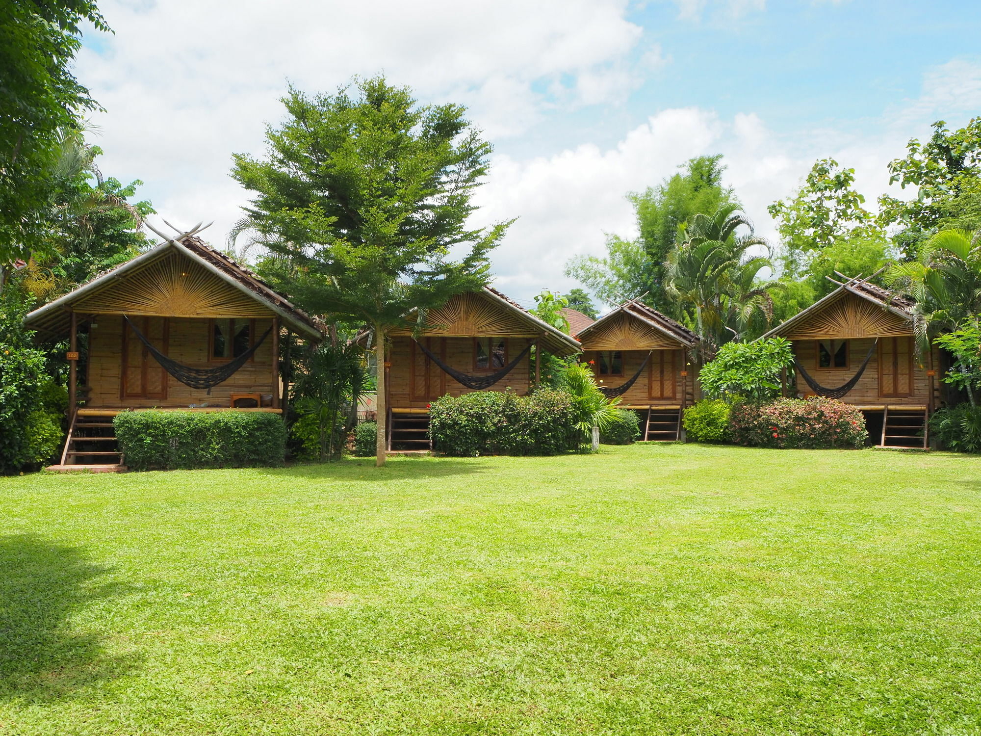 Pai Country Hut Hotel Exterior photo